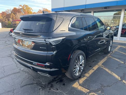 New 2026 Buick Enclave Avenir w/ Super Cruise Package image 5