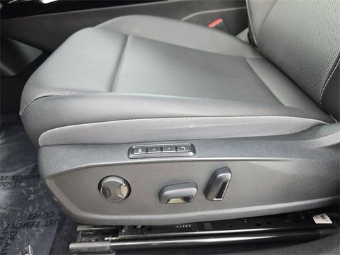 Used 2023 Volkswagen ID.4 Pro S image 32