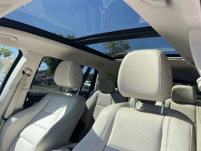 Used 2020 Mercedes-Benz GLS 450 4MATIC image 39