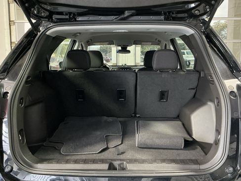 Used 2023 Chevrolet Equinox LS w/ Driver Confidence II Package AWD/4WD image 25