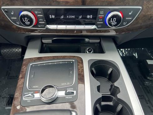 Used 2018 Audi Q7 2.0T Premium Plus w/ Premium Plus Package AWD/4WD image 20