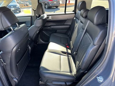 Used 2025 Hyundai Santa Fe SEL AWD/4WD image 18