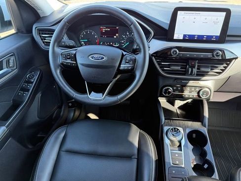 Certified 2022 Ford Escape SEL image 8