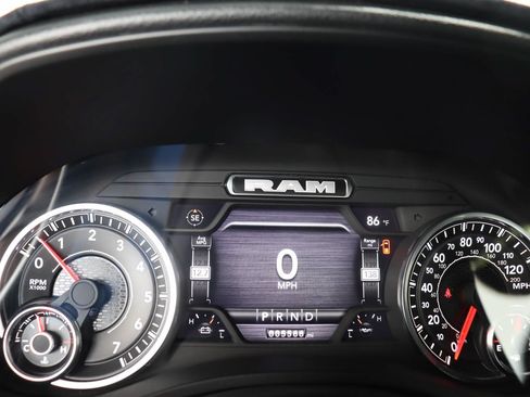 Used 2024 RAM 1500 Big Horn AWD/4WD image 10