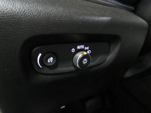 Used 2023 Chevrolet Traverse Premier w/ Redline Edition FWD image 25