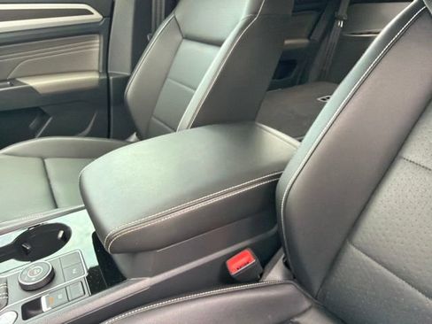 Used 2023 Volkswagen Atlas SE AWD/4WD image 19
