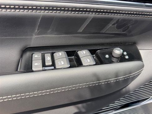 New 2026 Jeep Grand Wagoneer Summit AWD/4WD image 22