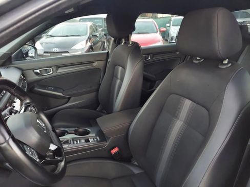 Used 2022 Honda Civic Sport image 14