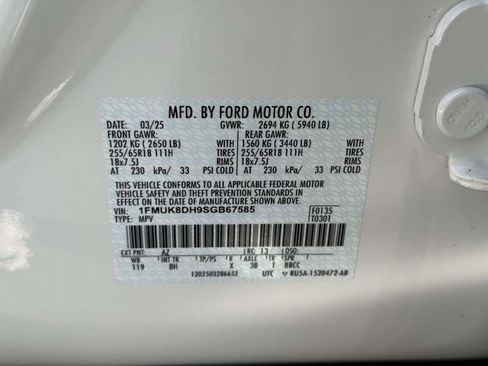 Used 2025 Ford Explorer Active image 18