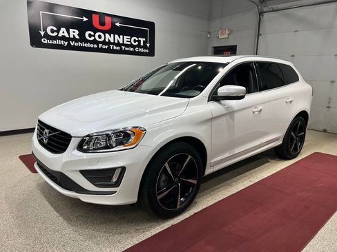 Used 2016 Volvo XC60 T6 R-Design w/ Climate Package image 2
