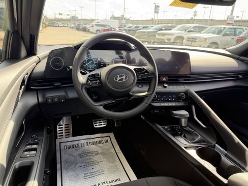 New 2026 Hyundai Elantra Sport FWD image 22