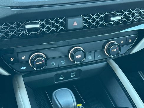 Used 2024 Honda Accord Touring image 19