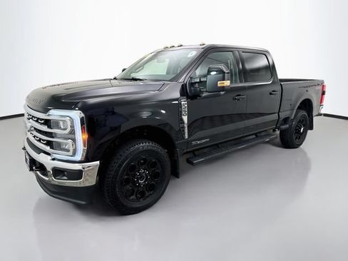 Certified 2025 Ford F250 Lariat AWD/4WD image 3