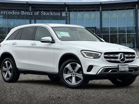Certified 2022 Mercedes-Benz GLC 300 image 2