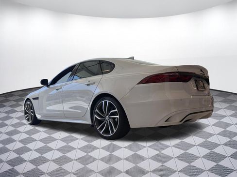Used 2024 Jaguar XF R-Dynamic SE AWD/4WD image 3