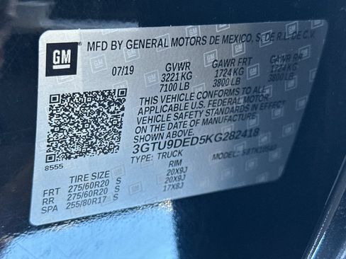 Used 2019 GMC Sierra 1500 SLT w/ SLT Premium Plus Package AWD/4WD image 27