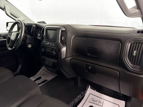 Used 2020 Chevrolet Silverado 1500 Custom w/ Custom Convenience Package AWD/4WD image 28