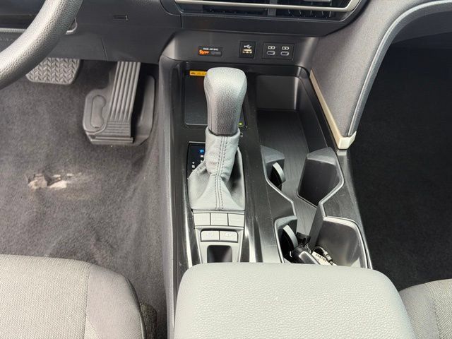 Used 2025 Toyota Camry LE FWD image 16