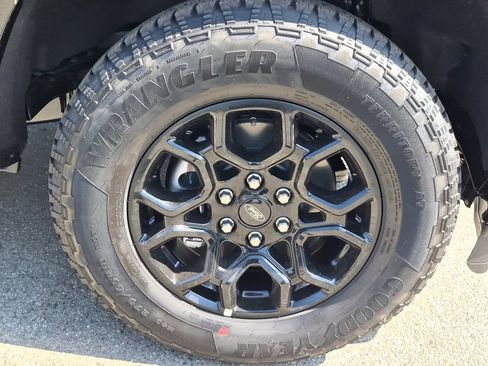 New 2026 Ford F150 XLT w/ Equipment Group 302A MID AWD/4WD image 12