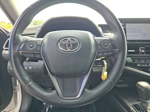 Used 2024 Toyota Camry SE FWD image 36