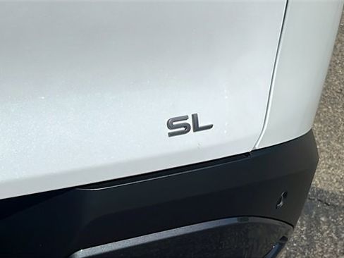 New 2025 Nissan Murano SL image 11