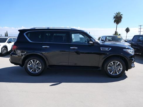Used 2022 INFINITI QX80 Luxe image 3
