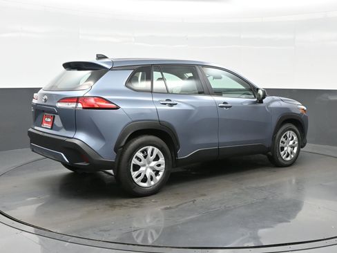 Used 2024 Toyota Corolla Cross L image 6
