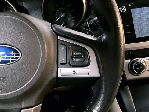 Used 2015 Subaru Outback 2.5i Premium image 11