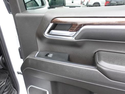 Used 2023 GMC Sierra 1500 Elevation image 27