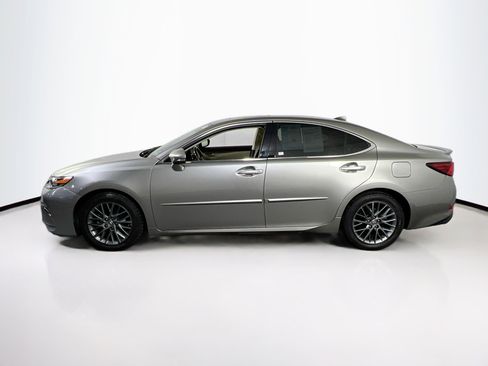 Used 2018 Lexus ES 350 w/ Navigation System Package image 8