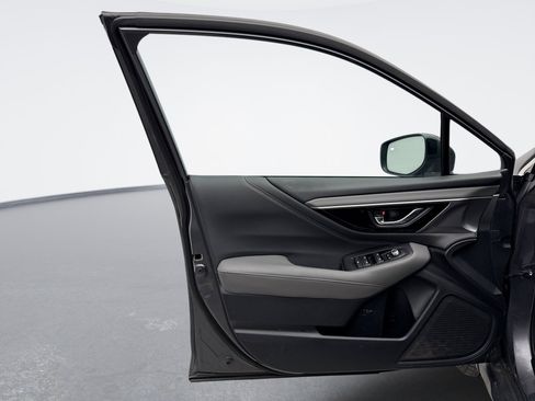 Used 2021 Subaru Outback Onyx Edition XT w/ Popular Package #2 image 9