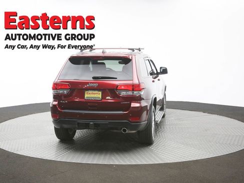 Used 2021 Jeep Grand Cherokee Laredo w/ Security & Convenience Group image 38