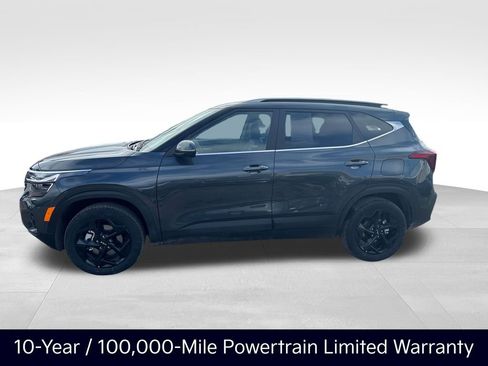 Certified 2026 Kia Seltos EX w/ EX Sunroof Package image 3