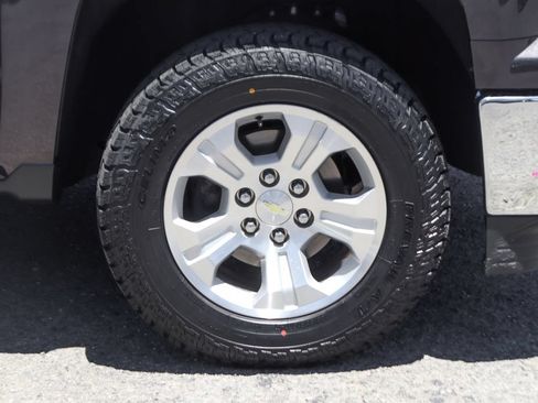 Used 2015 Chevrolet Silverado 1500 LT w/ LT Convenience Package AWD/4WD image 38
