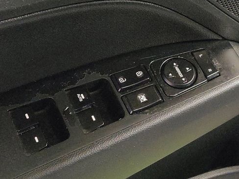 Used 2018 Hyundai Elantra Limited image 27