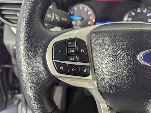 Used 2024 Ford Explorer XLT image 22