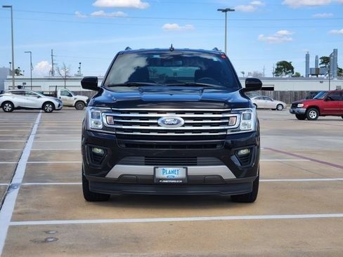 Used 2020 Ford Expedition XLT image 2