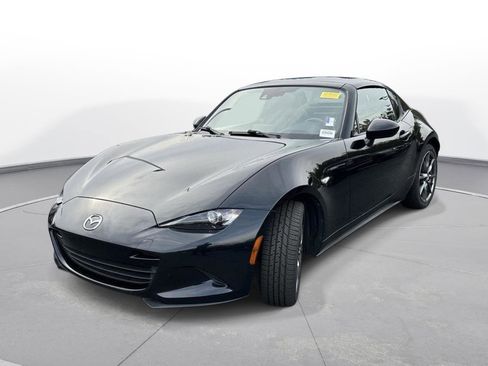 Used 2017 MAZDA MX-5 Miata RF Grand Touring image 2