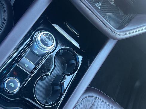 Used 2025 Ford Explorer Platinum w/ LUX Leather Package image 30