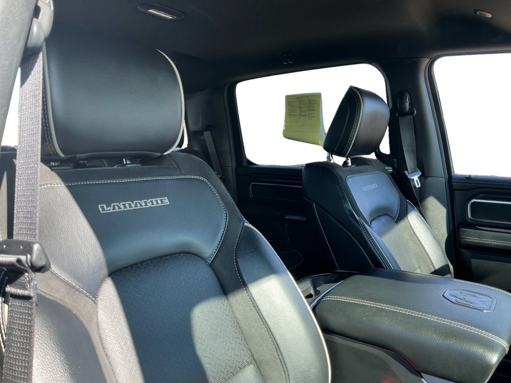 Used 2024 RAM 1500 Laramie AWD/4WD image 17