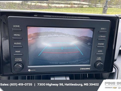 Used 2022 Toyota RAV4 LE image 15