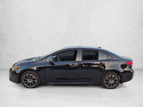 Used 2026 Toyota Corolla LE FWD image 8