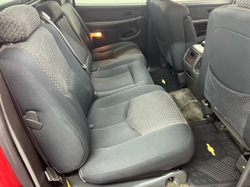 Used 2003 Chevrolet Avalanche 4x4 w/ Suspension Package, Off-Road image 11