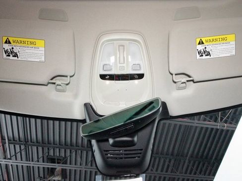 Certified 2025 Volvo XC90 B6 Plus w/ Protection Package Premier image 12