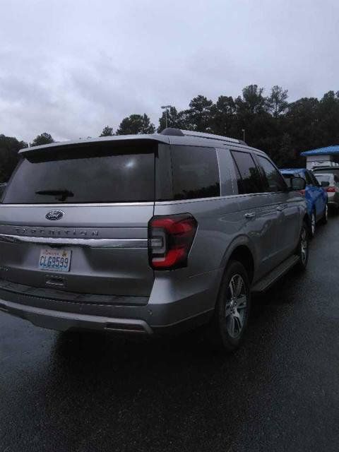 Used 2024 Ford Expedition Limited AWD/4WD image 5