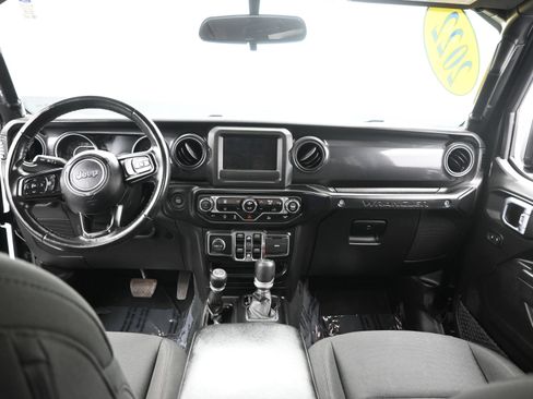 Used 2022 Jeep Wrangler Unlimited Sport AWD/4WD image 23