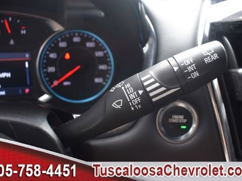 Used 2023 Chevrolet Traverse RS FWD image 35