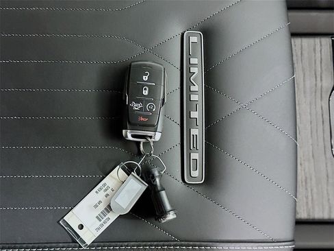 New 2026 RAM 2500 Limited w/ Towing Technology Group image 20