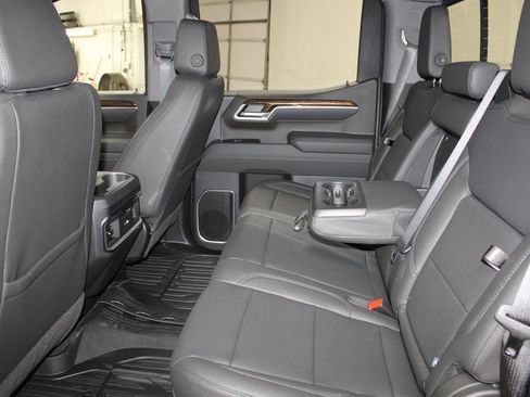 New 2026 GMC Sierra 1500 Elevation w/ Elevation Premium Package AWD/4WD image 27