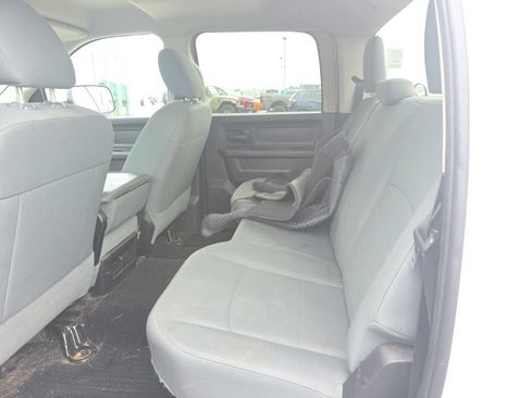 Used 2016 RAM 2500 Tradesman w/ Chrome Appearance Group AWD/4WD image 11